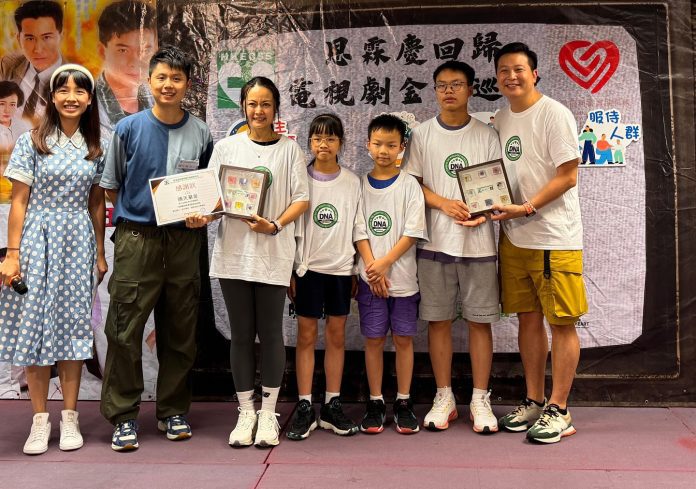 DNAcharity-even-31-07-04 copy DNAcharity 私董善愛 義工及受惠者於 7 月公益活動合照